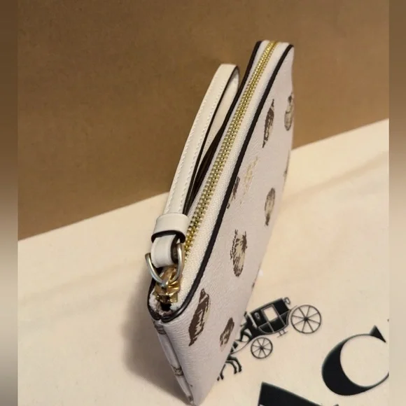 Coach Seashell Wristlet - Picture 7 of 9